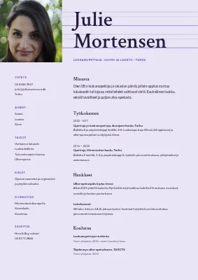 Peruskoulun opettajan CV — käsialaviivat