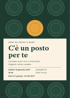 Cena tra amici — una tavola apparecchiata, vista dall'alto