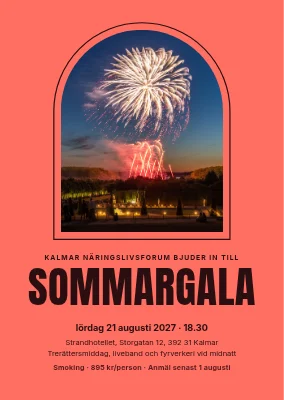Sommargala — fyrverkerier i ett välvt fönster